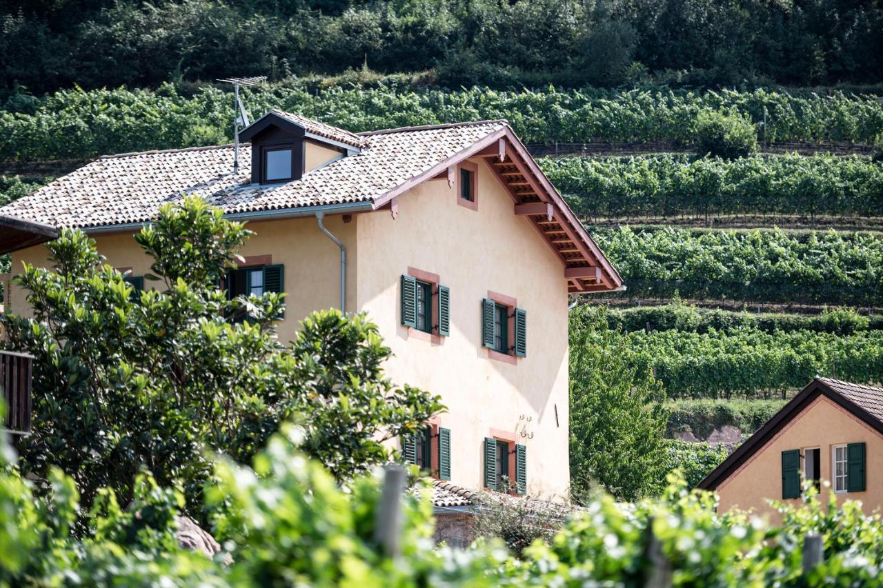 Weingut Kornell - Schafferhaus Cosmas Und Zeder Apartment Terlano Exterior photo